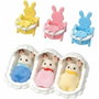 Sylvanian Families Les triplés Lapin Chocolat et accessoires de puériculture