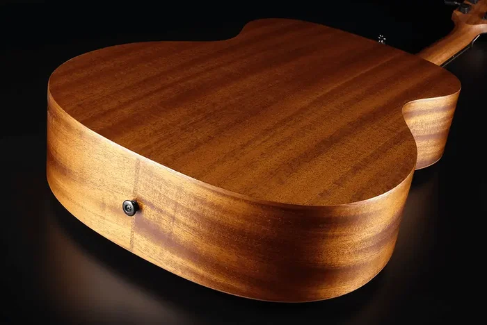 LAG Tramontane 170 Guitare Acoustique Auditorium Toute en Bois (Table Cèdre Rouge Massif, Fond et Éclisses Khaya) - Naturelle Brillant LAG Tramontane 170 Guitare Acoustique Auditorium Toute en Bois (Table Cèdre Rouge Massif, Fond et Éclisses Khaya) - Naturelle Brillant