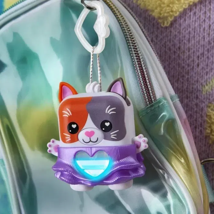 Hasbro Nano-mals Purrnelope - Chat interactif tricolore - Plus de 70 réactions - Compagnon électronique pour enfants à partir de 5 ans