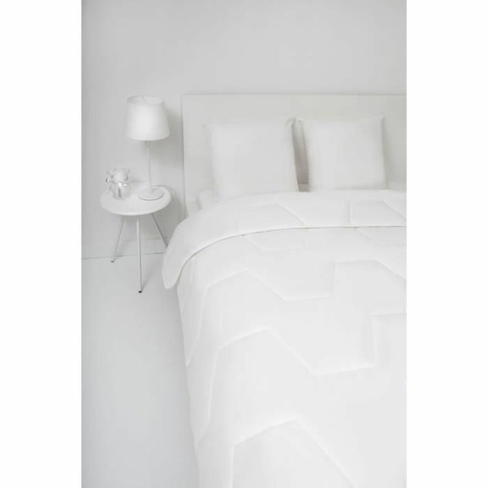 Abeil Couette légère NUAGE de DOUCEUR 220x240 cm blanc