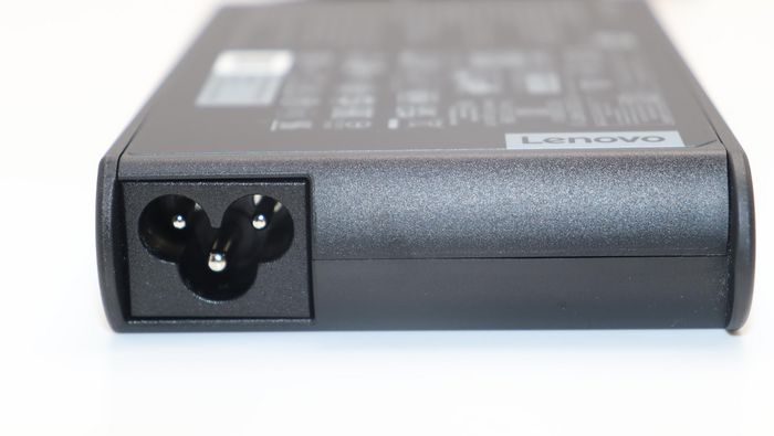 Lenovo Adaptateur secteur Slim 135W pour ThinkPad, 20V, Slim Tip, Noir Lenovo Adaptateur secteur Slim 135W pour ThinkPad, 20V, Slim Tip, Noir