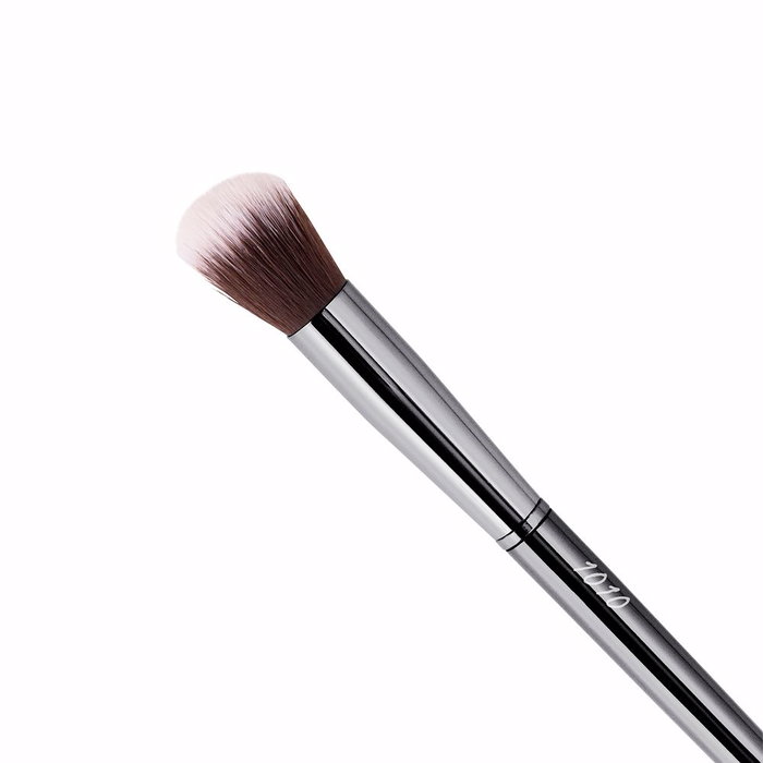 Maiko Pinceau Estompeur Correcteur 1010 Luxe Gris Pour Cernes et Zones Précises Poils Synthétiques 1 unité