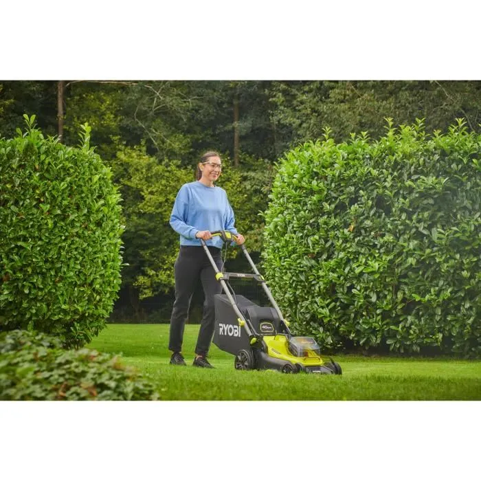 RYOBI Tondeuse à Gazon sur Batterie 18V Brushless RY18LMX40C-240 - Ø Coupe 40 cm - Fonctions Ramassage et Mulching - 2 Batteries Lithium+ 18V 4.0 Ah et Chargeur Rapide Inclus