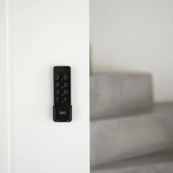 DiO CONNECTED HOME - Lot de 2 télécommandes 3 canaux + 1 groupe pour éclairage (Réf. DiO 1.0) - Contrôle d'appareils avec fonction variateur