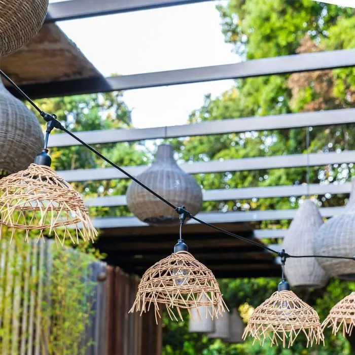 Lumisky Hawaii Light - Guirlande lumineuse connectable extérieure 10 ampoules filament LED E27 avec abat-jour polyrotin - Guirlande pour jardin et terrasses Lumisky Hawaii Light - Guirlande lumineuse connectable extérieure 10 ampoules filament LED E27 avec abat-jour polyrotin - Guirlande pour jardin et terrasses