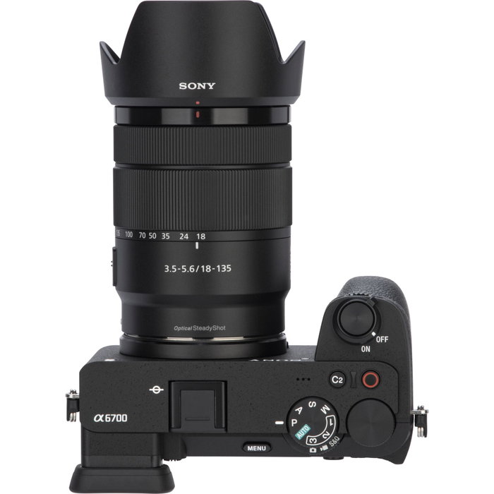 Sony Alpha 6700 Kit avec objectif E 18-135mm F3.5-5.6 OSS Noir