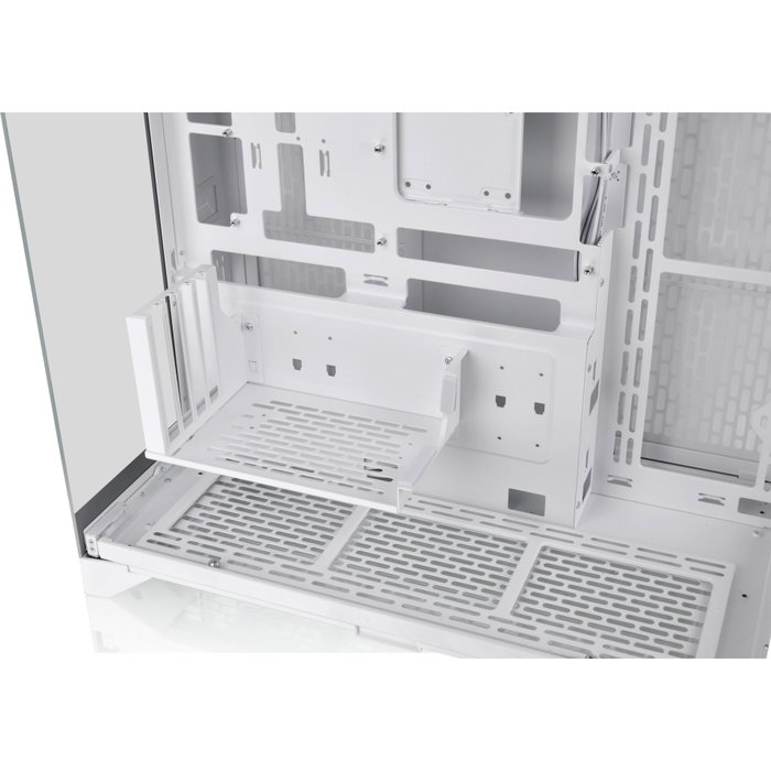 Thermaltake CTE E550 TG Snow White