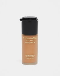 MAC Studio Radiance Serum Foundation Teinte N18 30 ml Fond de teint sérum visage