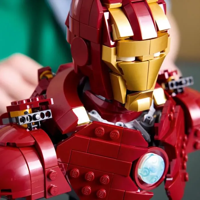 LEGO Marvel Buste Iron Man MK4 76327 - Set de Construction Adulte, 436 Pièces, Présentoir - Idée Cadeau Super-Héros