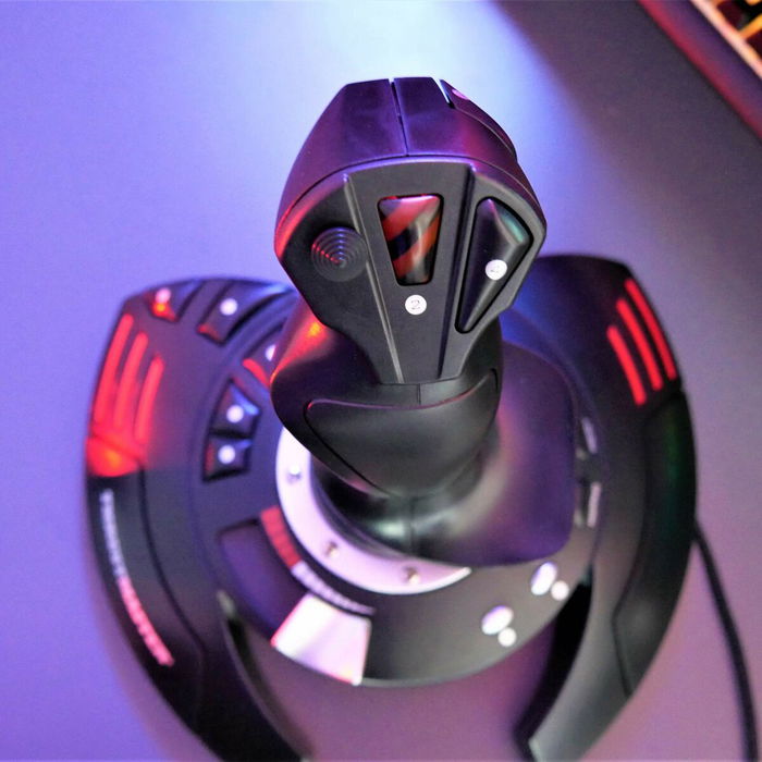 Volant Thrustmaster 4160526