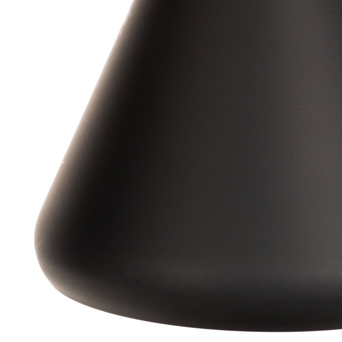 Lampe Jordan suspendue en métal et bois noir Lampe Jordan suspendue en métal et bois noir