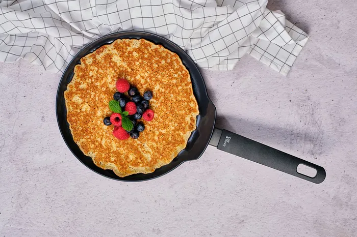 Cosy & Trendy Crêpière Full Black Aluminium antiadhésif céramique sans PFAS - Ø24 cm - Tous feux dont induction