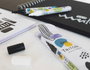 Kreul Set de 2 marqueurs acryliques Triton Edge Noir et Blanc
