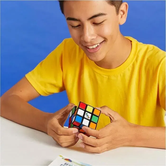 Rubik's Rubik's Cube 3x3 - Puzzle Classique - 6 Faces Colorées - Développe Mémoire et Logique - À partir de 8 ans - Barquette de 12