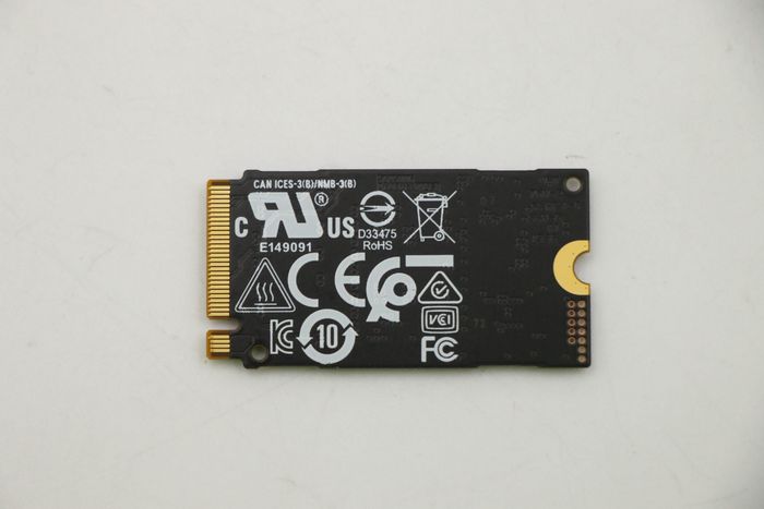 Lenovo SSD M.2 2242 512 Go PCIe NVMe Gen 4 x4 Lenovo SSD M.2 2242 512 Go PCIe NVMe Gen 4 x4