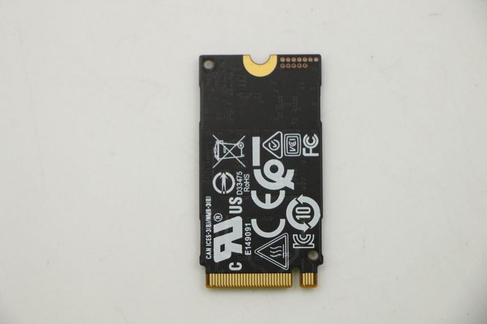 Lenovo SSD M.2 2242 512 Go PCIe NVMe Gen 4 x4 Lenovo SSD M.2 2242 512 Go PCIe NVMe Gen 4 x4