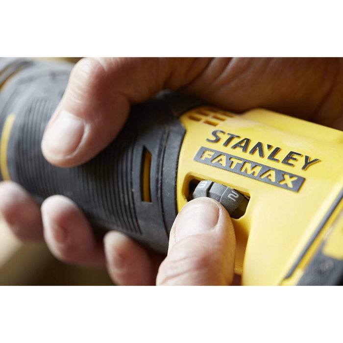 Stanley Fatmax Outil oscillatoire sans fil 18V SFMCE500B-XJ