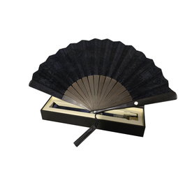 Shiseido Hanatsubaki Ougi - Ventilateur portatif d'été en bois avec pochette en textile (Cadeau)