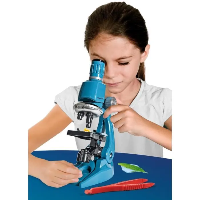 Clementoni Sciences et Jeu - Super Microscope Professionnel avec Lumière LED, Grossissement 1200x, 50 Expériences - Kit scientifique pour enfants 8 ans et plus Clementoni Sciences et Jeu - Super Microscope Professionnel avec Lumière LED, Grossissement 1200x, 50 Expériences - Kit scientifique pour enfants 8 ans et plus