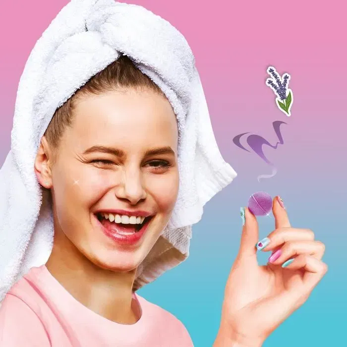 Canal Toys BBD 050 - Salon de Spa pour Mains 3 en 1 So Bomb avec Machine à Bombes de Bain et Kit Manucure - Jeu Créatif pour Enfants Dès 6 Ans