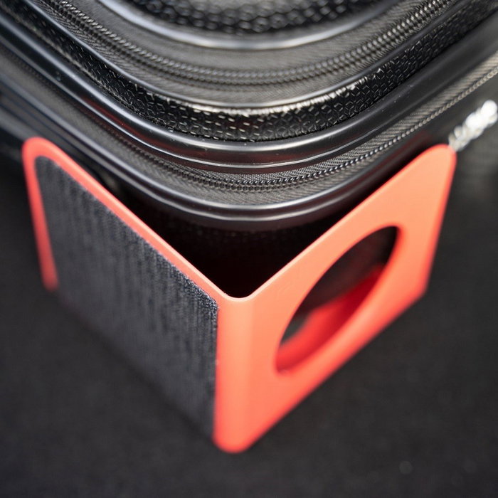 Armster Rincón Rojo V01770 Stabilisateur de Coffre de Voiture avec Velcro et Crochet Armster Rincón Rojo V01770 Stabilisateur de Coffre de Voiture avec Velcro et Crochet