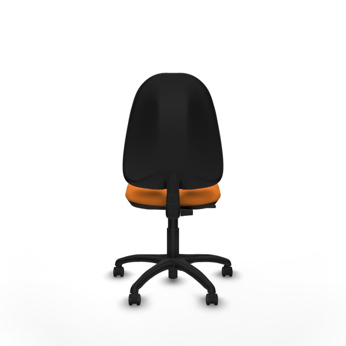 Chaise de bureau Algarra avec mécanisme de contact permanent de base, revêtue de similicuir orange. Équipée d'un piètement en polyamide noir, sans accoudoirs et de roulettes autobloquantes