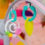 Bright Starts Pink Paradise Portable Swing - Balancelle bébé électrique portable, 6 vitesses de balancement, 10 chansons, 2 positions d'inclinaison, siège de confort, rose