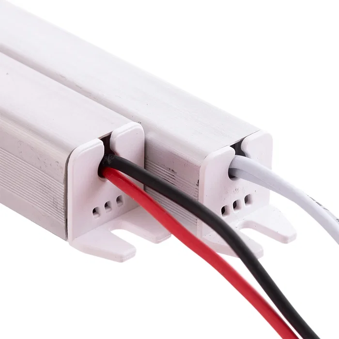 Transformateur LED Ultrafin 60W 12VDC 110V-220V AC IP20 CP-60-12_220 IP21