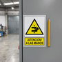 DUVER Signalétique de danger autocollante 105x74 mm - ¡ATENCION! A LAS MANOS