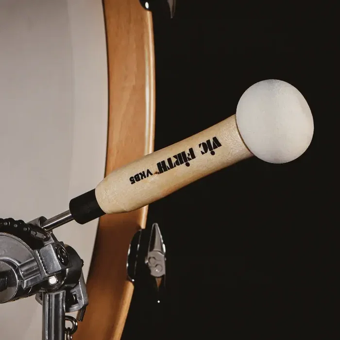 Vic Firth VicKick VKB5 Maza de bombo con varilla de madera