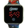 Kids Licensing - Montre LED Avengers pour enfant à partir de 4 ans avec affichage de l'heure et de la date, possibilité de changer le fond d'écran