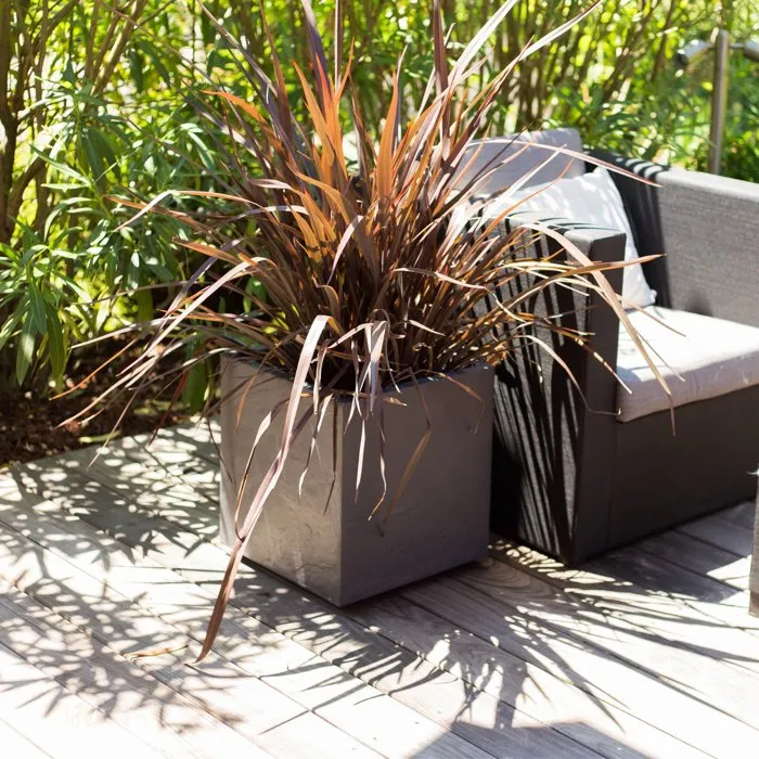 Pot de fleurs carré EDA Volcania Up 21 L, décor pierre gris anthracite, 29.5 x 29.5 x H 29.5 cm, pour intérieur et extérieur