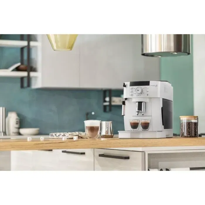 Delonghi Magnifica S ECAM22.110.W - Machine à espresso automatique avec broyeur à grains - Blanc - 1,8 L - 15 bar - 1450 W - Systeme Cappuccino
