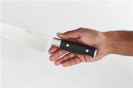 Ninja K32006EU - Jeu de 6 couteaux de cuisine avec bloc et aiguiseur intégré StaySharp - 5 couteaux et 1 paire de ciseaux - Acier inoxidable allemand Ninja K32006EU - Jeu de 6 couteaux de cuisine avec bloc et aiguiseur intégré StaySharp - 5 couteaux et 1 paire de ciseaux - Acier inoxidable allemand