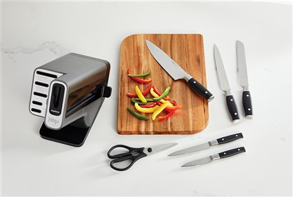Ninja K32006EU - Jeu de 6 couteaux de cuisine avec bloc et aiguiseur intégré StaySharp - 5 couteaux et 1 paire de ciseaux - Acier inoxidable allemand Ninja K32006EU - Jeu de 6 couteaux de cuisine avec bloc et aiguiseur intégré StaySharp - 5 couteaux et 1 paire de ciseaux - Acier inoxidable allemand
