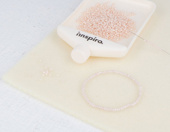Innspiro Perles de rocaille en verre rond ivory rosado 2,3 mm, 120g Innspiro Perles de rocaille en verre rond ivory rosado 2,3 mm, 120g