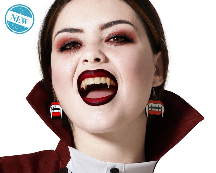 Boucles d'oreilles vampiresse rouge intense avec détail gothique pour Halloween et soirée à thème - Accessoire de déguisement Boucles d'oreilles vampiresse rouge intense avec détail gothique pour Halloween et soirée à thème - Accessoire de déguisement