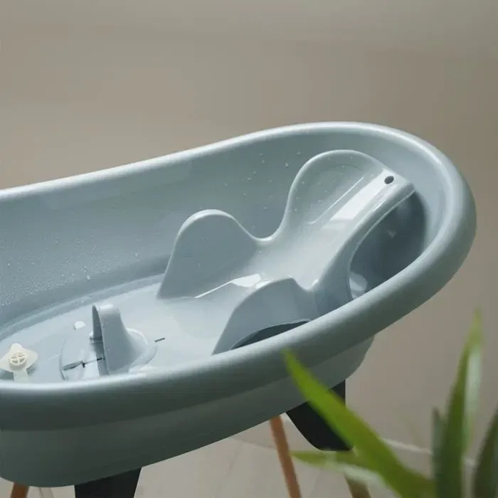 Thermobaby Transat de bain Daphné - Siège de bain bébé, Bleu, Conforme aux normes de sécurité, Pour enfants jusqu'à 8 kg, Compact (48,5 x 23 x 18 cm)
