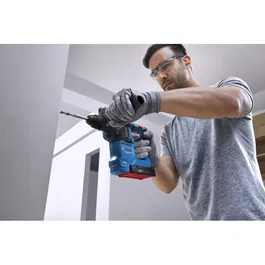 Bosch Professional GBH 18V-18 Perforateur sans fil SDS Plus 18V avec KickBack Control et Vibration Control, livré dans une L-Boxx 136 - 1 613 001 009