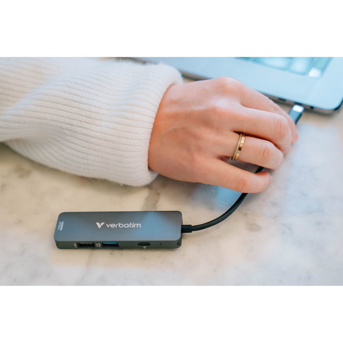 Verbatim USB-C Essentials Multi-Port Hub 4 Port 32155 Gris