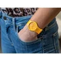 Casio MQ-24B - Montre analogique quartz mixte, boîtier résine, bracelet jaune, cadran épuré, verre acrylique, autonomie 2 ans