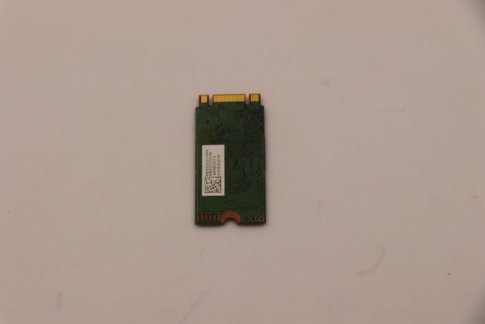 Lenovo SSD interne PCIe NVMe 128 Go - Format M.2 2242 pour une performance et une fiabilité accrues Lenovo SSD interne PCIe NVMe 128 Go - Format M.2 2242 pour une performance et une fiabilité accrues