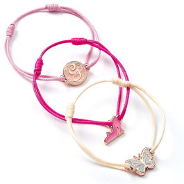THE CARAT SHOP Set de 2 Bracelets Amitié Glinda Wicked avec breloques papillon, chaussure et lettre G en alliage de zinc rose doré