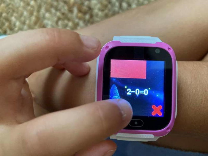 Holawatch - Montre connectée / Smartwatch pour enfants Urban Love - Rose - Taille M - Communication et localisation - À partir de 6 ans