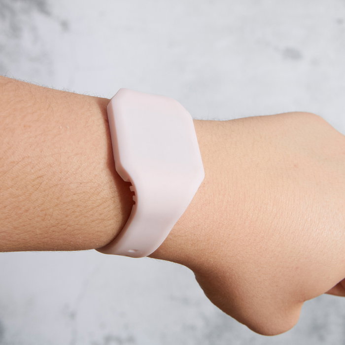Be Mix Lot de 12 Montres à Bracelet en Silicone Lisse Be Mix Lot de 12 Montres à Bracelet en Silicone Lisse