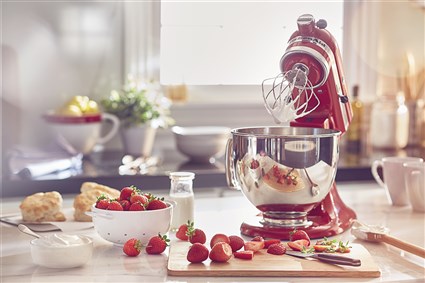 Kitchenaid KSM175PS EER Robot Cuiseur Artisan 4,8 L en Acier Inoxydable avec Accessoires - Rouge Kitchenaid KSM175PS EER Robot Cuiseur Artisan 4,8 L en Acier Inoxydable avec Accessoires - Rouge