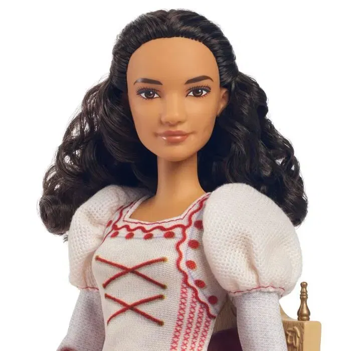 Mattel Poupée Nessarose avec tenue et accessoires, inspirée par Wicked, HXY36 Mattel Poupée Nessarose avec tenue et accessoires, inspirée par Wicked, HXY36
