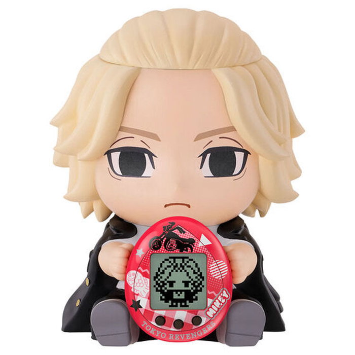 BANDAI Tamagotchi Hugmy Tokyo Revengers - Figurine Manjiro Sano avec Support et Tamagotchi Jouable, Multi-Langues, Édition Manjirotchi BANDAI Tamagotchi Hugmy Tokyo Revengers - Figurine Manjiro Sano avec Support et Tamagotchi Jouable, Multi-Langues, Édition Manjirotchi
