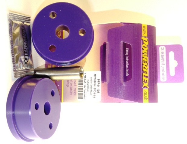 Powerflex Support de différentiel inférieur avant (Track) Powerflex Support de différentiel inférieur avant (Track)