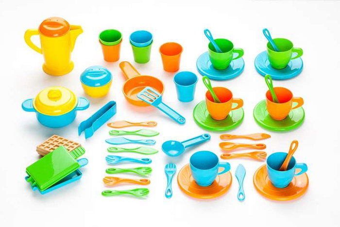 Molto Caisse de ménage pour cuisines avec 45 pièces, jeu de dîner en mousse